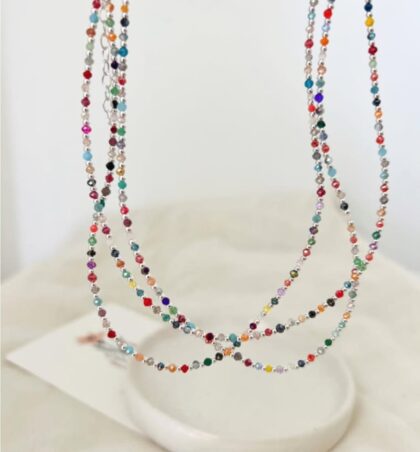 Chockers de mostacillas y plata laminada